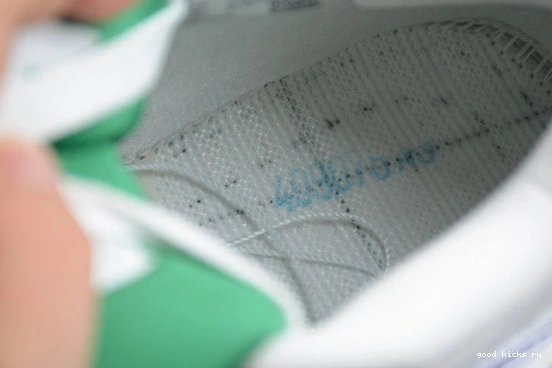 Retro CT8527-113  Green Jordan Air CT8527-113 4 Metallic 0509